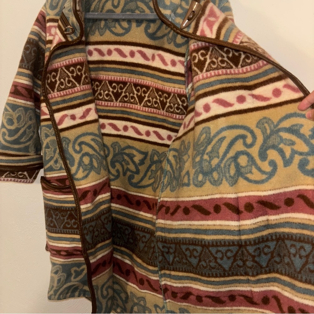 Vintage Western Aztec Patterned Toggle Jacket - image 7
